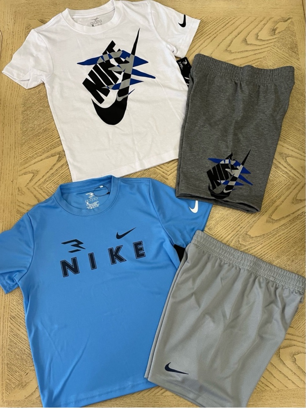 *BUNDLE* Boys Nike Short Sleeve Top & Shorts Size 7